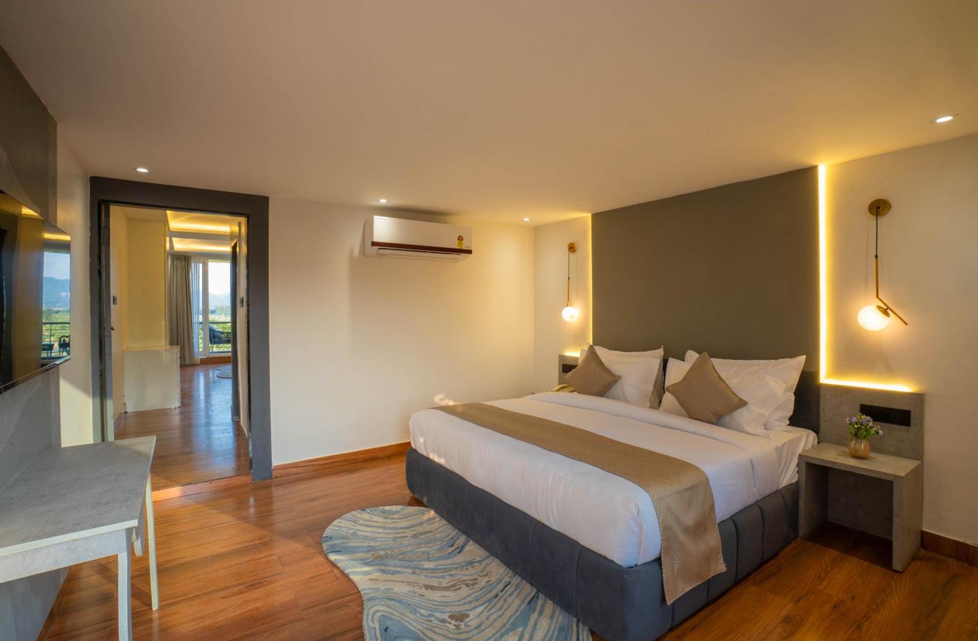 The Ganges Riverside Escape With A Private Ghat 하리드와르 객실 사진
