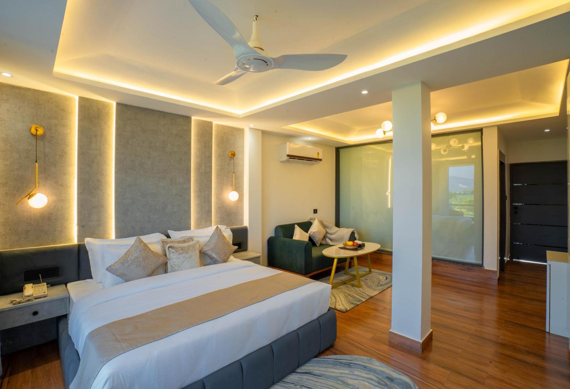 The Ganges Riverside Escape With A Private Ghat 하리드와르 객실 사진