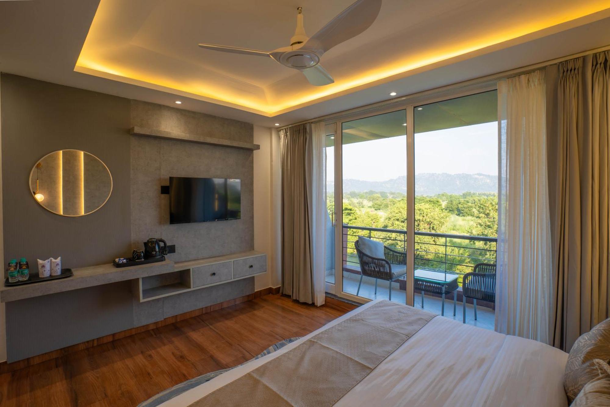 The Ganges Riverside Escape With A Private Ghat 하리드와르 객실 사진